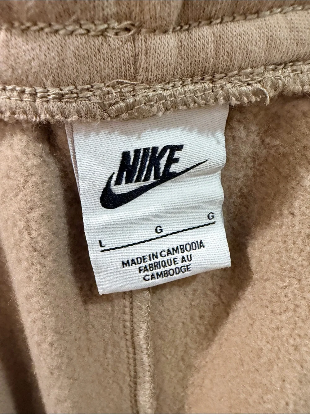 Nike Men’s Tan Cargo Fleece Jogger Pants Size L